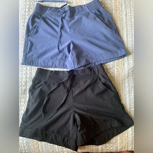 Lot of 2 RBX Active Women's Ribbed Side Woven Walking Short Pockets S Navy Black
